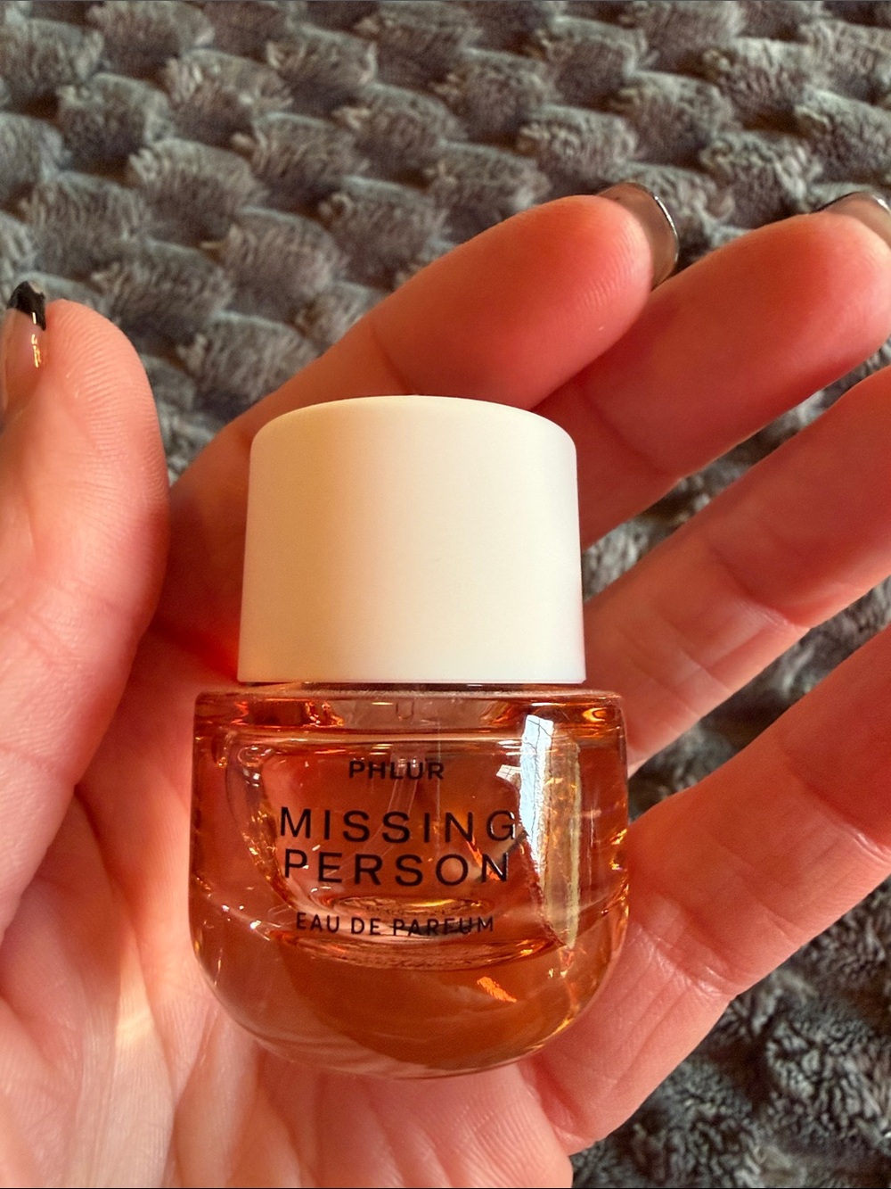 Phlur Missing Person Body Oil - Amber Pink Scented Moisturizer